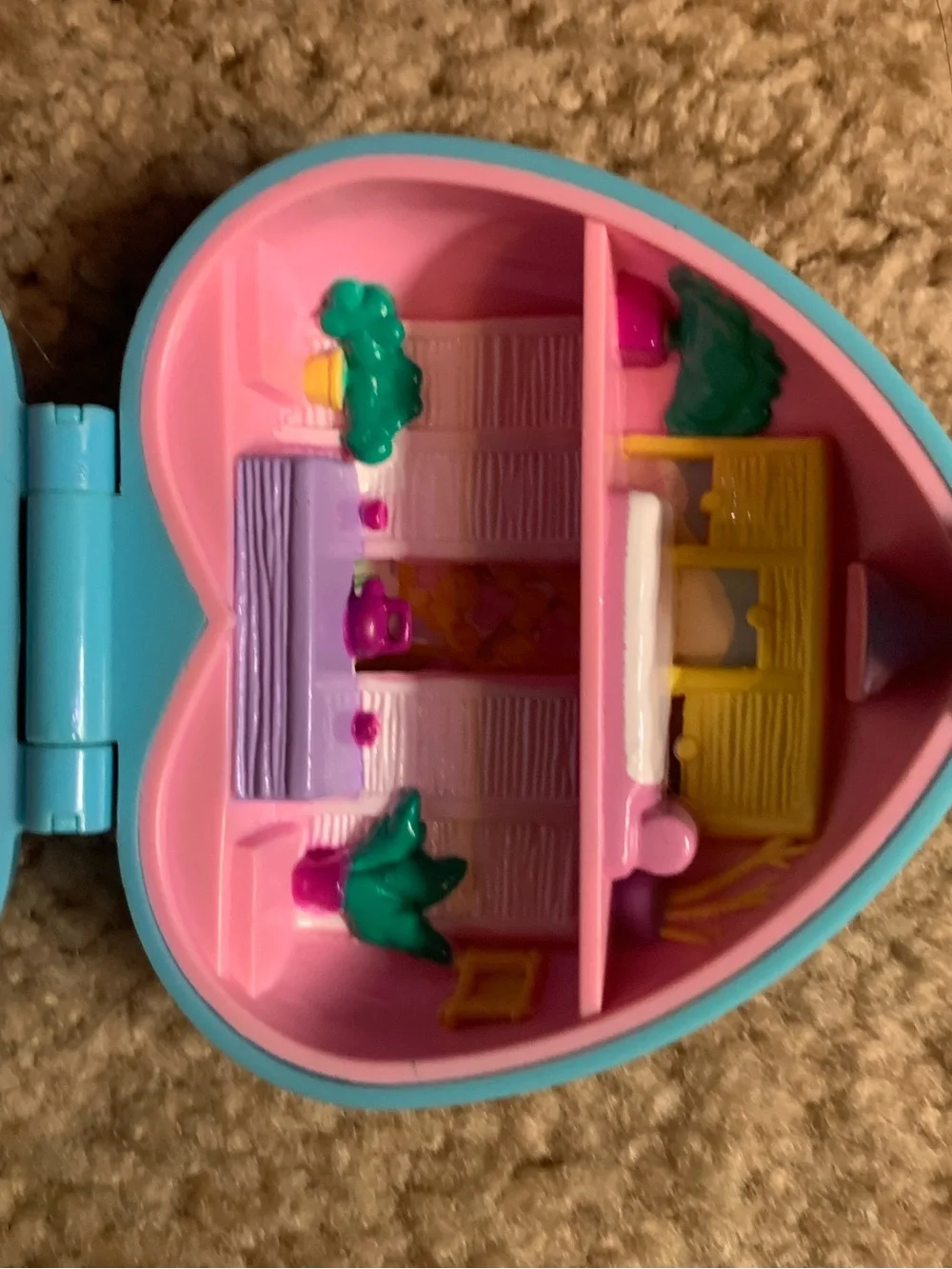 Polly Pocket Panda Play set